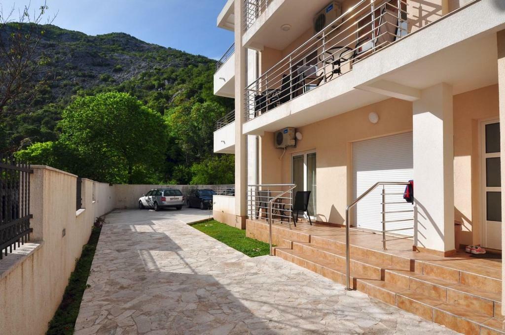 Apartment San Marco Risan Exterior photo